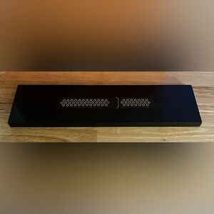 NWT Nike Black/Volt Sport Band for 44MM Apple Series 4 Watch